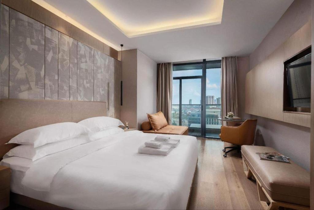 Sf Hotel Penthouse Residences Phnom Penh Luaran gambar